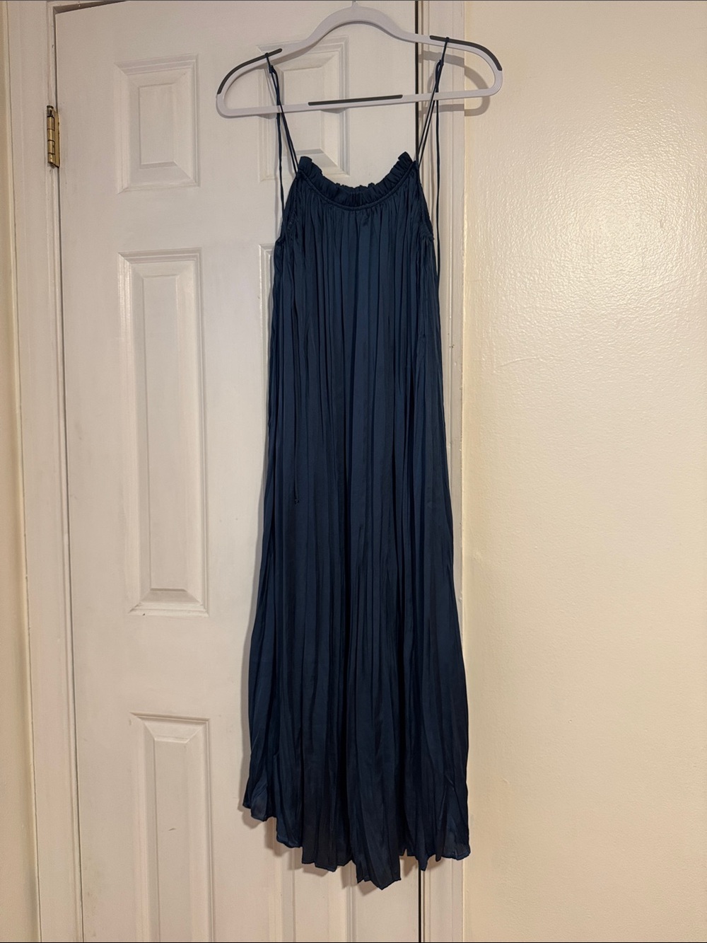 Zara Satin Effect Pleated Midi Dress Teal small - Picture 2 of 5